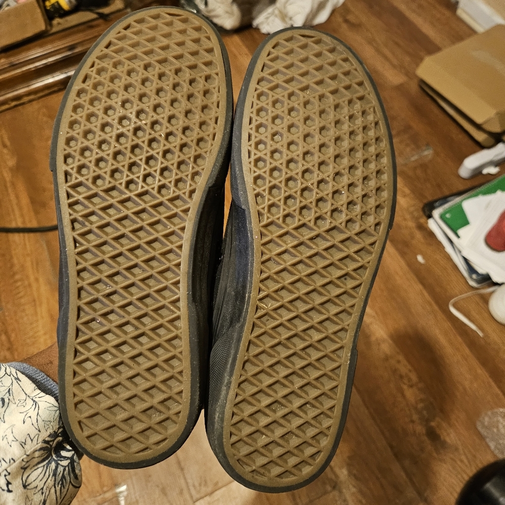 Vans barely worn - Picture 6 of 6